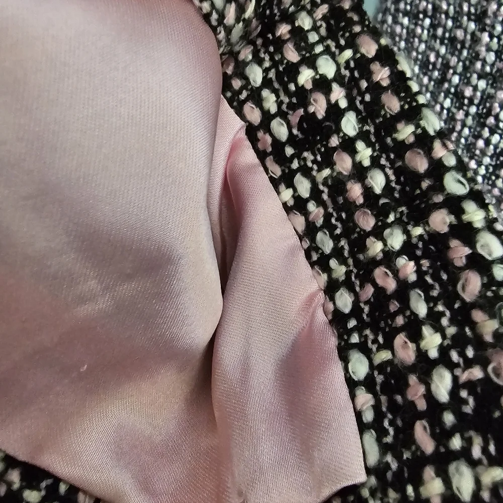 Mark, Fore & Strike vintage looking black & pink tweed jacket blazer​ - Picture 8 of 12
